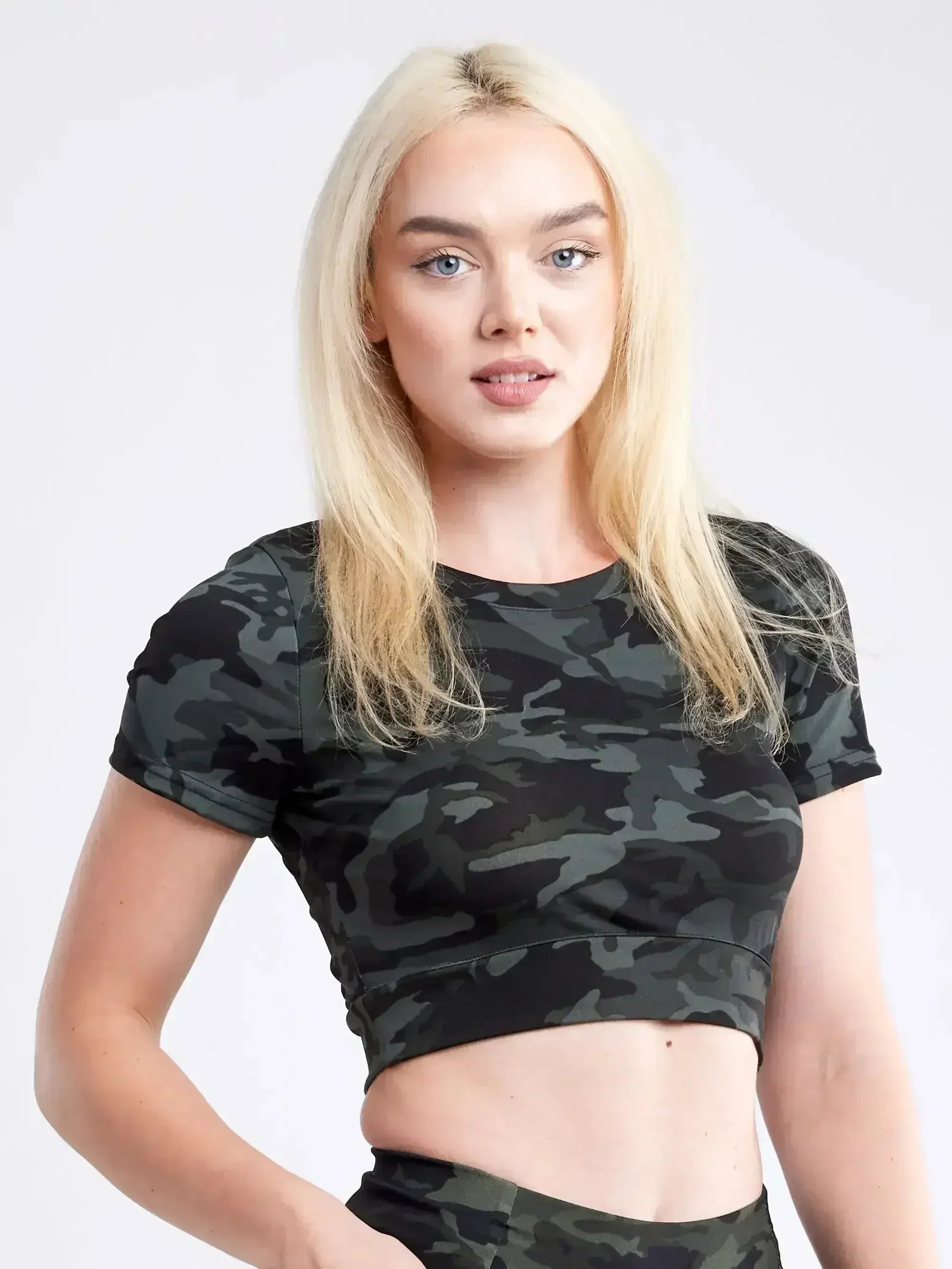 Women's Lightweight Short-Sleeve Crop Top - Workout & Casual
