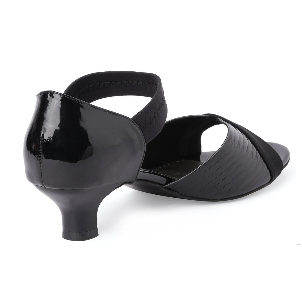 Endura - Black Kitten Heels