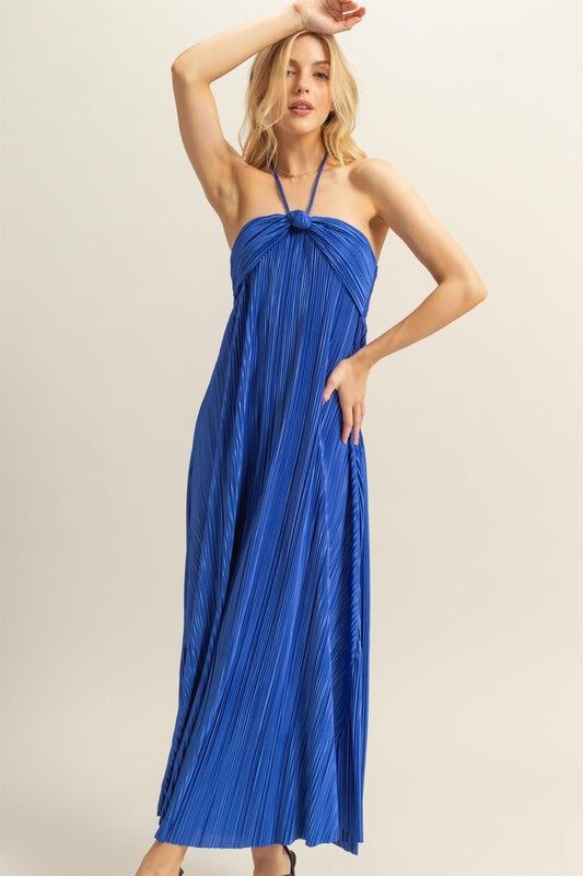 Knotted Detail Halter Neck Flowy Maxi Dress For Summer Elegant, Romantic, and Graceful with Chic Halter Neck Design and Flowy Maxi Length for a Stunning Look