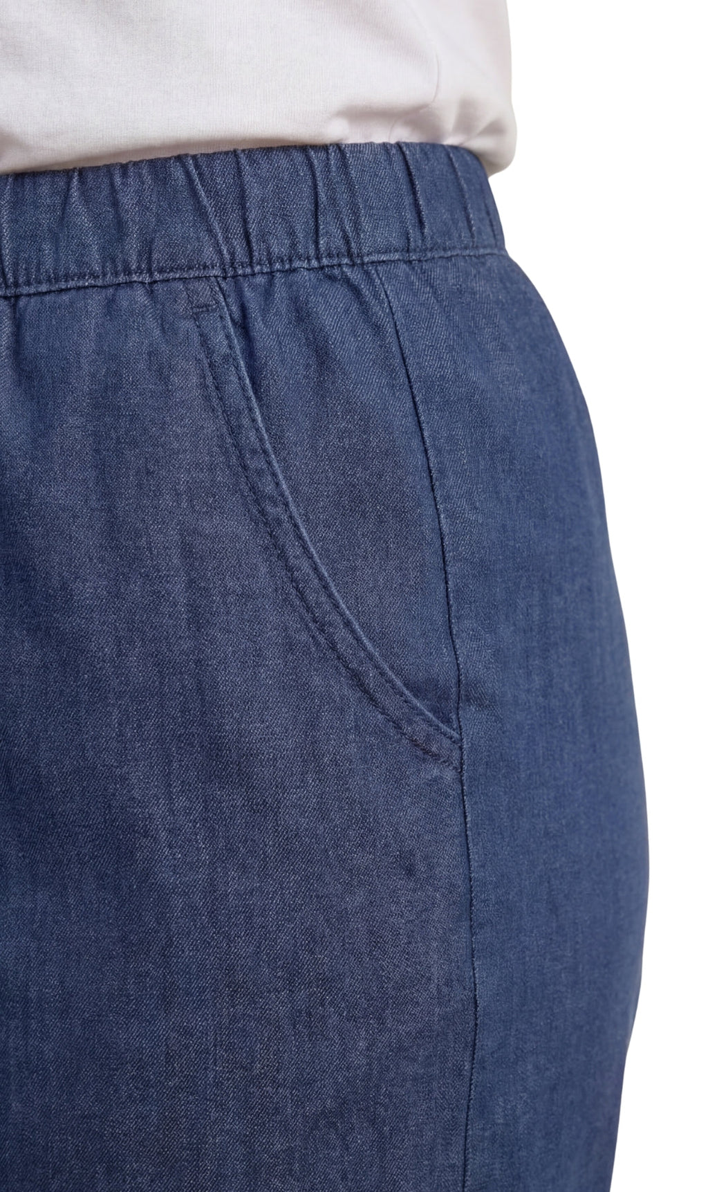 Women's Pull-On Denim and Twill Shorts — Stretch Waist No Zipper