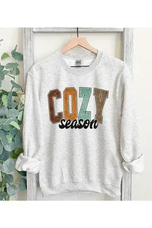 Unisex Fleece Sweatshirt - Cozy Graphic Tee | Femstylo
