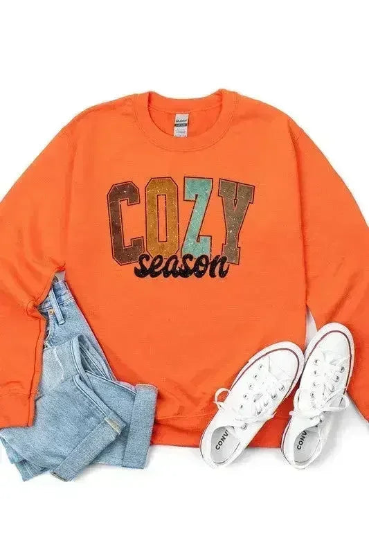 Unisex Fleece Sweatshirt - Cozy Graphic Tee | Femstylo