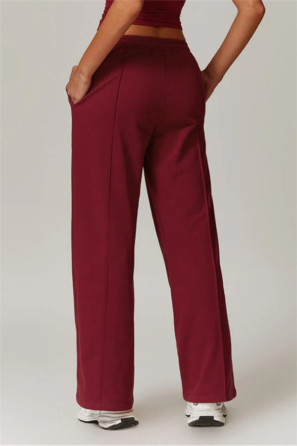The Motion Crop Top Sweatpants 2-Piece Set