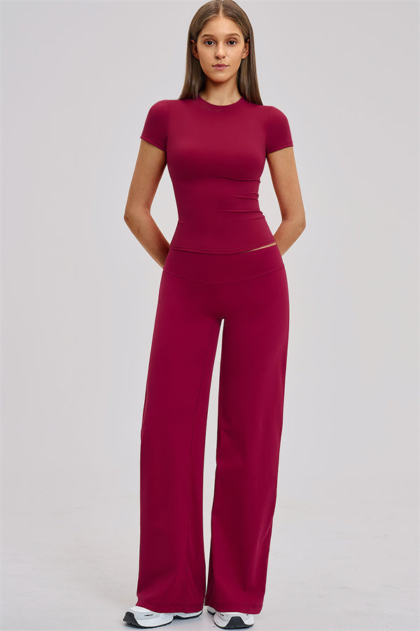 The Dynamic T-shirt Straight Leg Pants 2-Piece Set