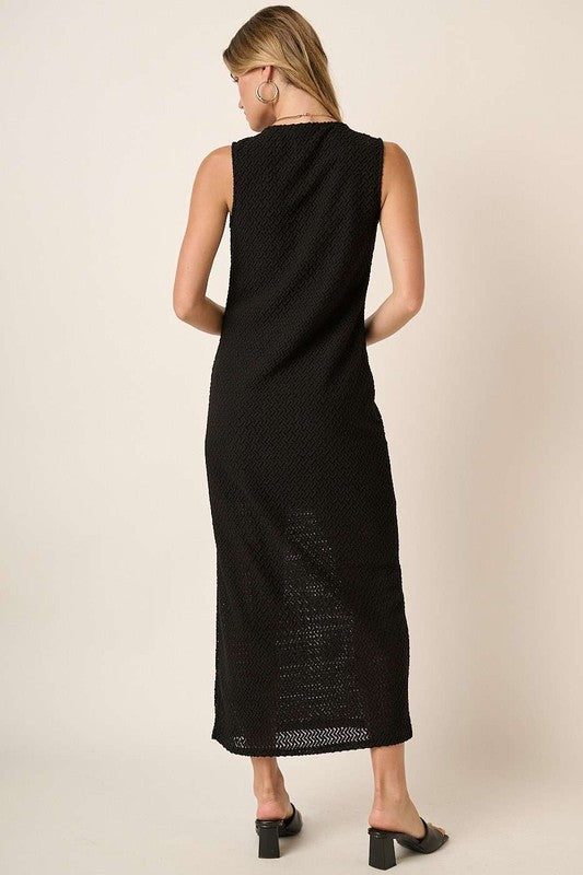 Side Slit Round Neck Sleeveless Dress – Elegant and Versatile Sleeveless Dress with Sophisticated Side Slit Detail For Any Occasion