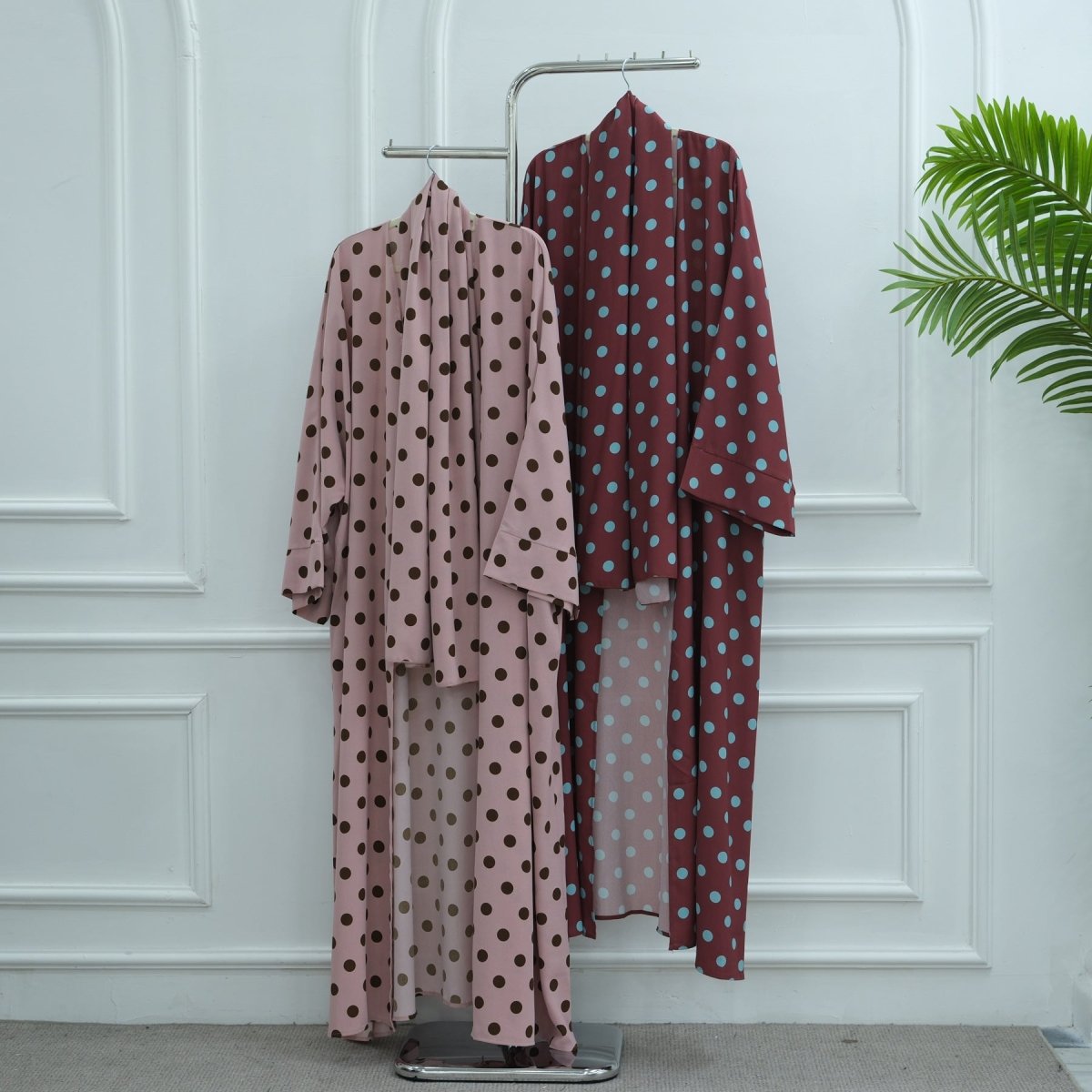 2-Piece Polka Dot Print Open Abaya Set(MOA316)