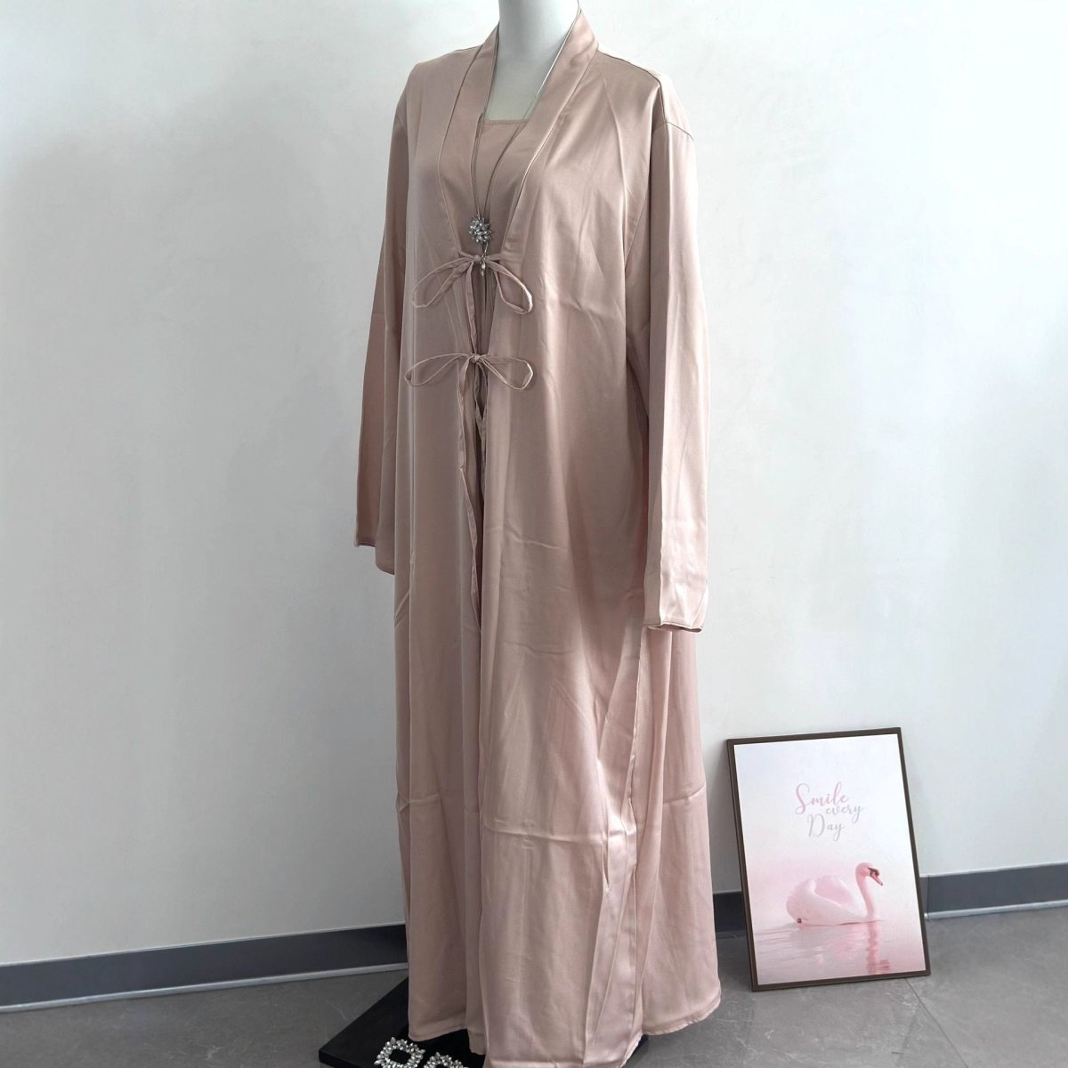 2-Piece Satin Open Abaya Set(MOA317)