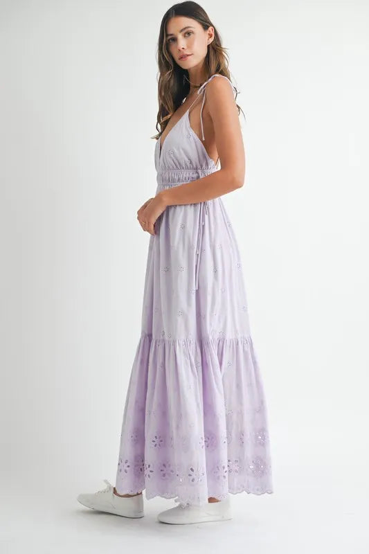 Eyelet Lace Maxi Dress With Side Strap Details – Elegant Fluttering Eyelet Lace Maxi Dress, Modern Side Strap Design, Formal Summer Maxi Dress, Sophisticated Event Dress