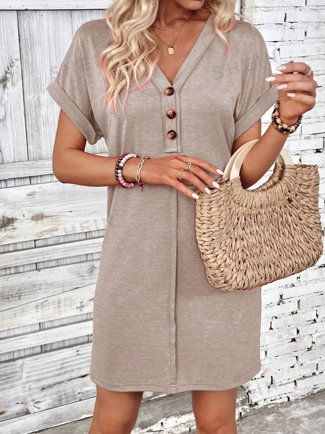 Elegant Button V-Neck Short Sleeve Dress Flattering Casual & Office Wear Simple Dress