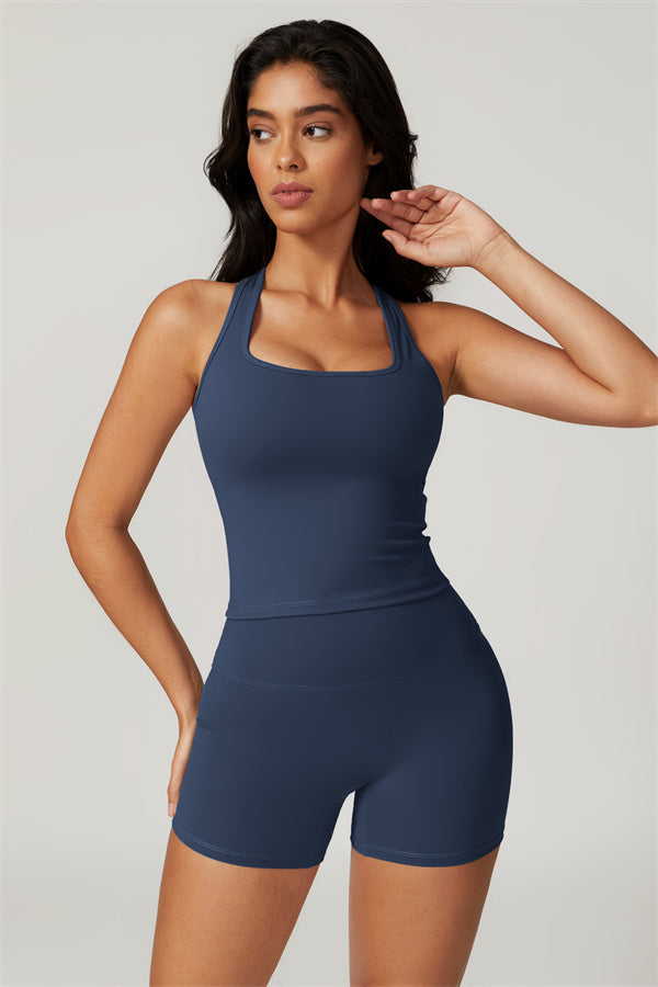 The Dynamic Crop Top Shorts 2-Piece Set