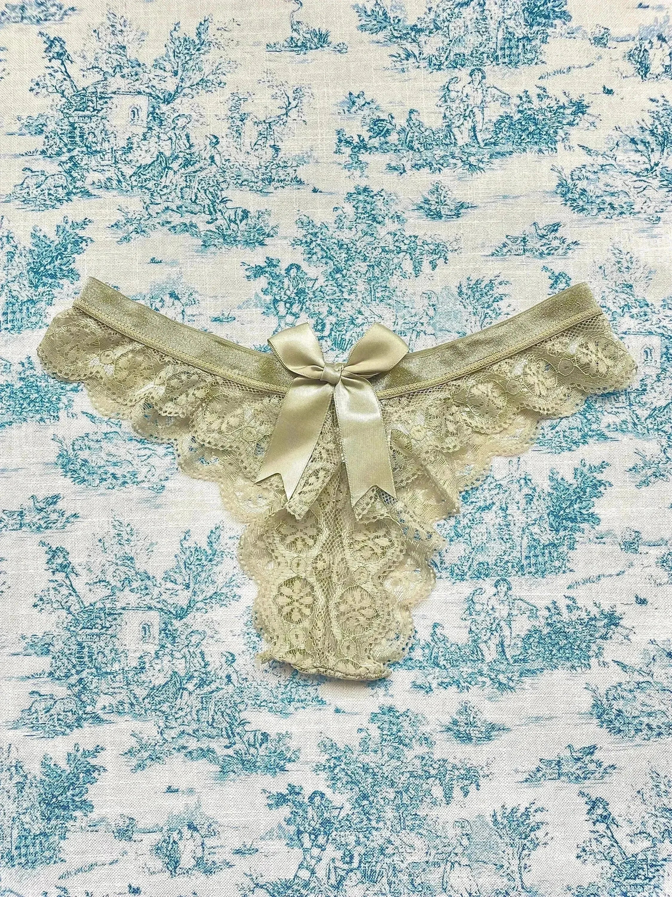 Green Lace Bow Panty - Luxurious Cotton Lingerie | Femstylo