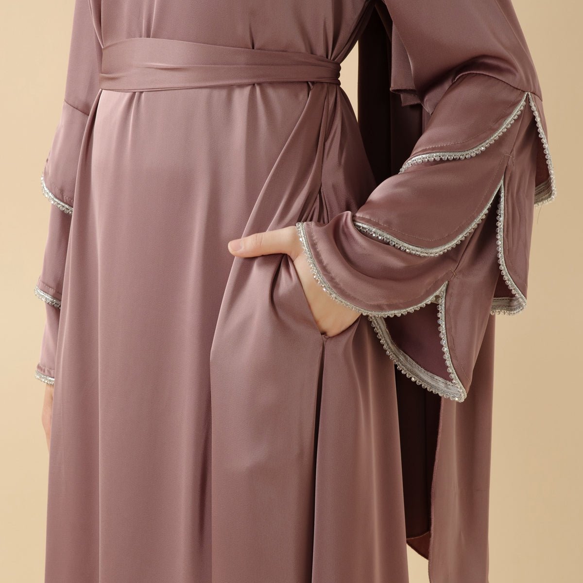 3-Layer Diamond Ruffle Sleeve Abaya With Pockets (MA040)