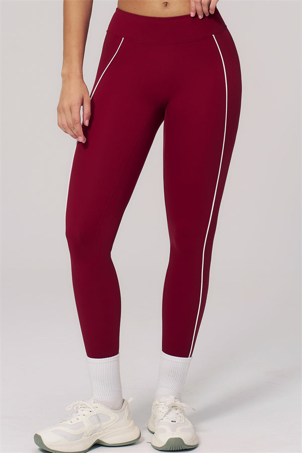 The Clarity Contour Line Sports Bra Leggings 2-Piece Set