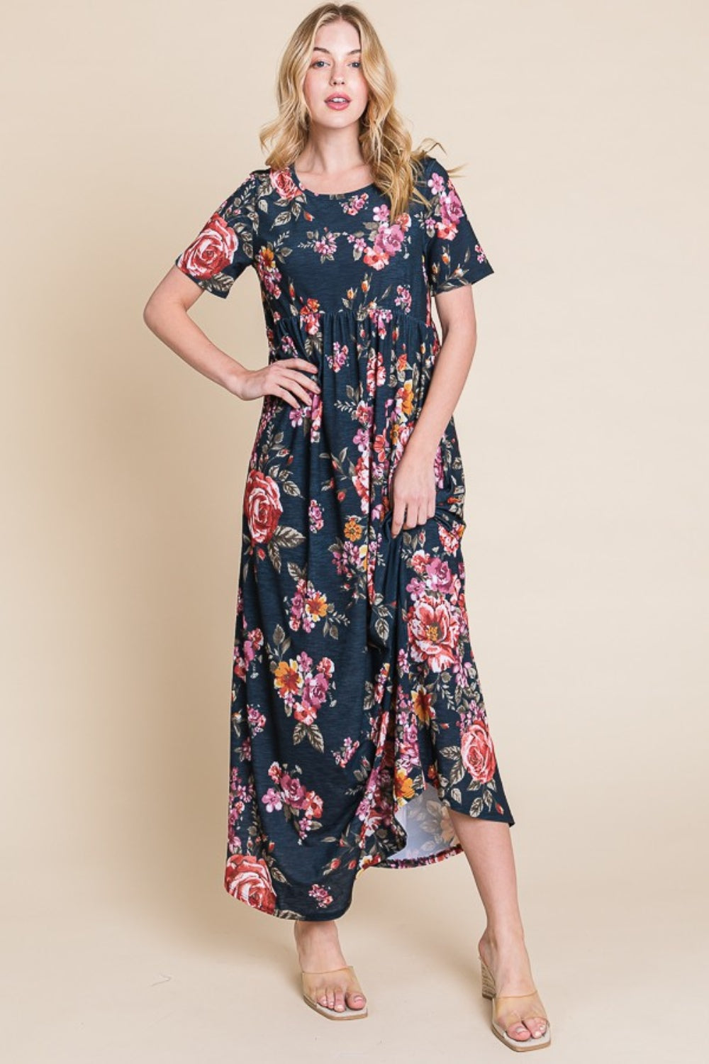 Floral Short Sleeve Maxi Dress – Elegant Maxi Dress, Floral Short Sleeve Dress, Shirred Maxi Dress, Flowing Silhouette Dress, Comfortable Summer Dress, Flattering Dress for Various Occasions, Versatile Maxi Dress