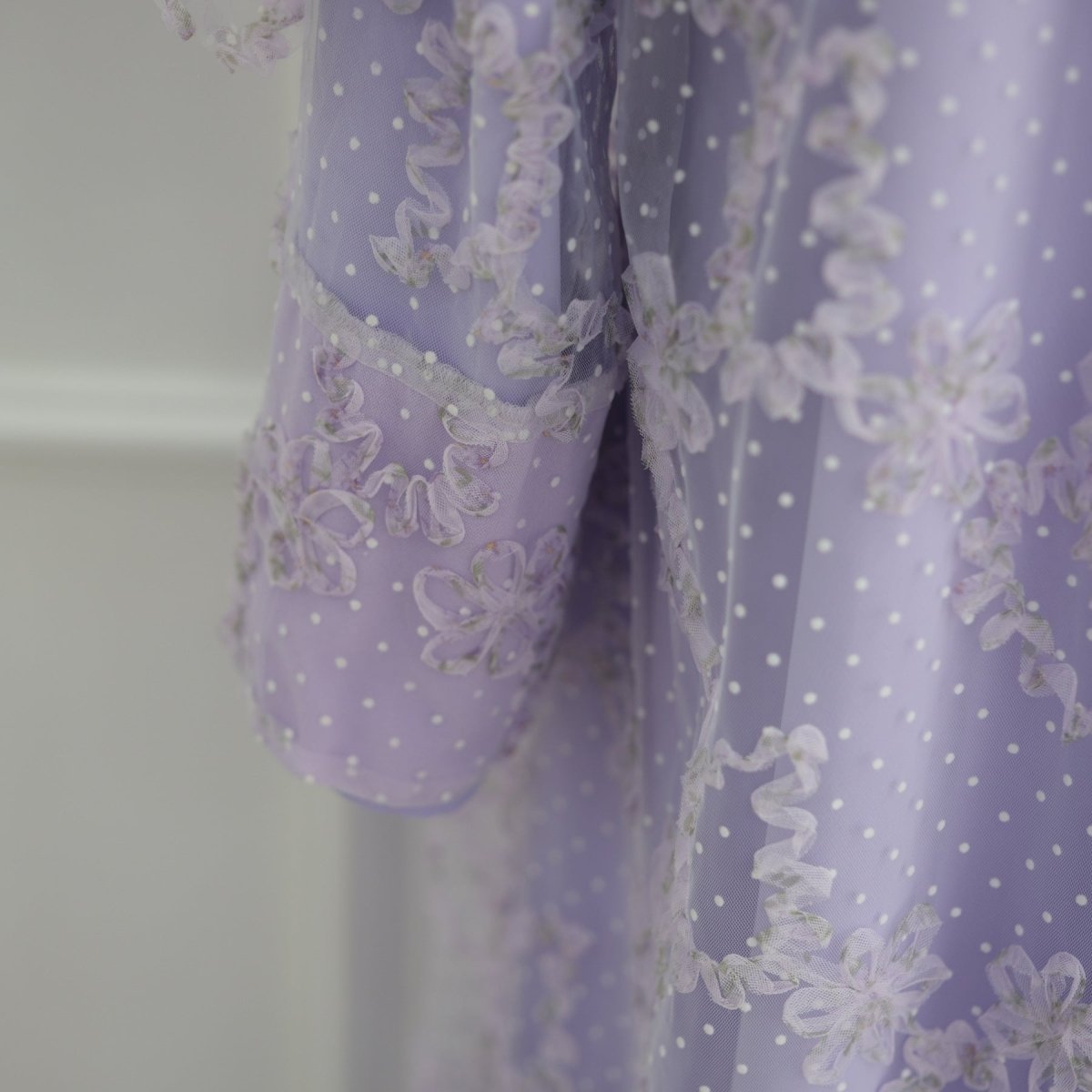 3D Floral Mesh Open Abaya (MOA288)