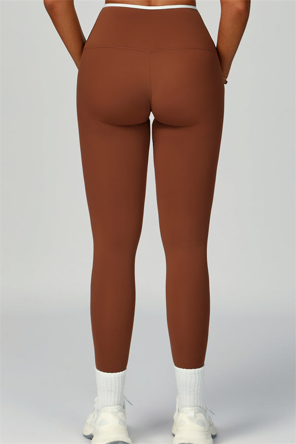The Quest Sports Bra Leggings 2-Piece Set
