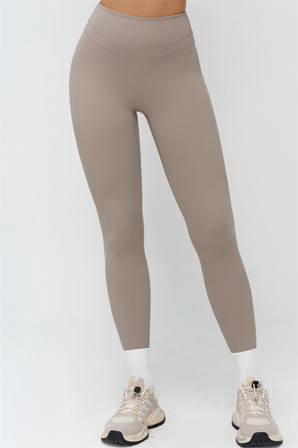 The Stride Crop Top Leggings 2-Piece Set