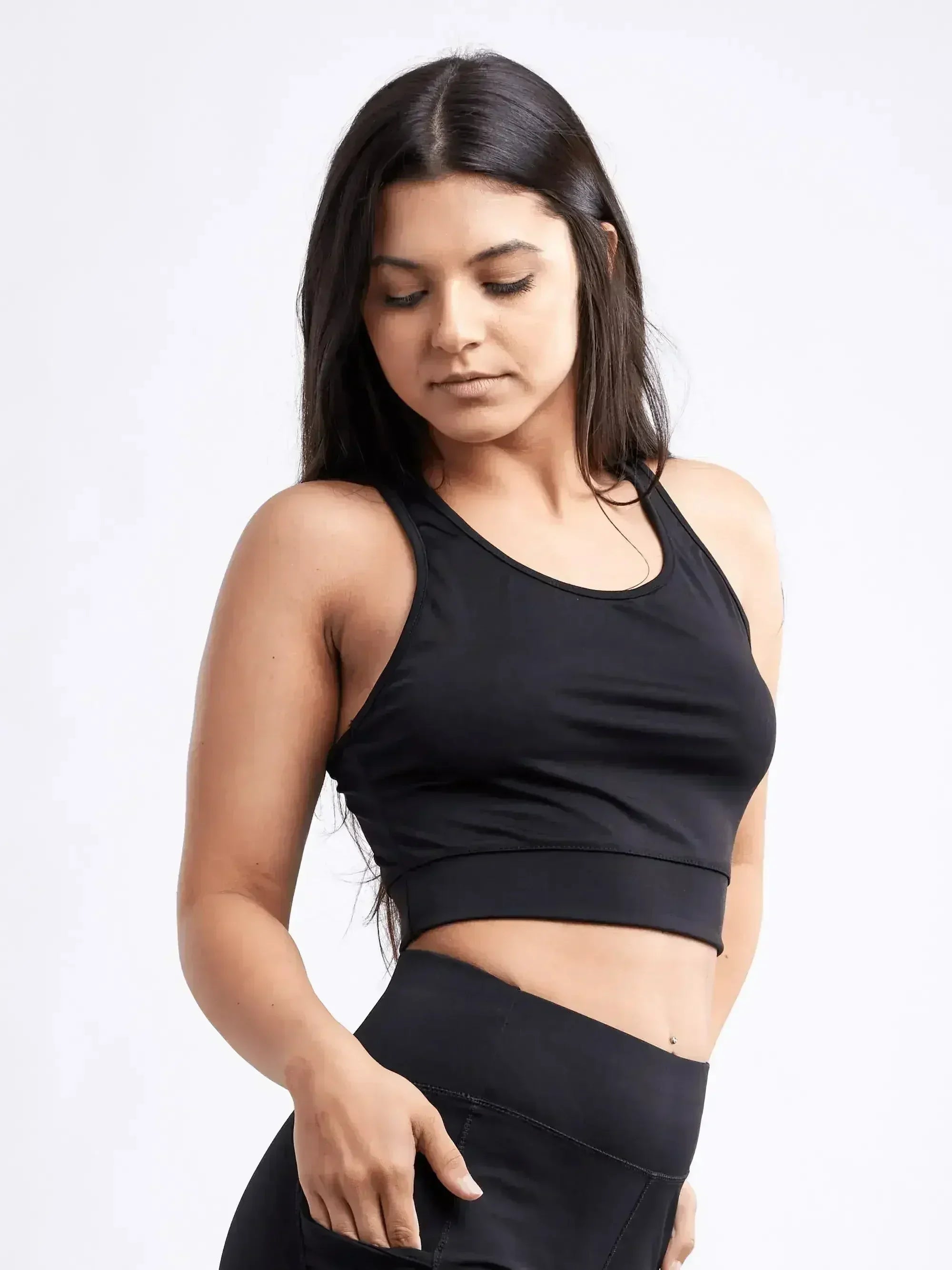 Racerback Training Crop Tank – Lightweight & Breathable for Workouts
