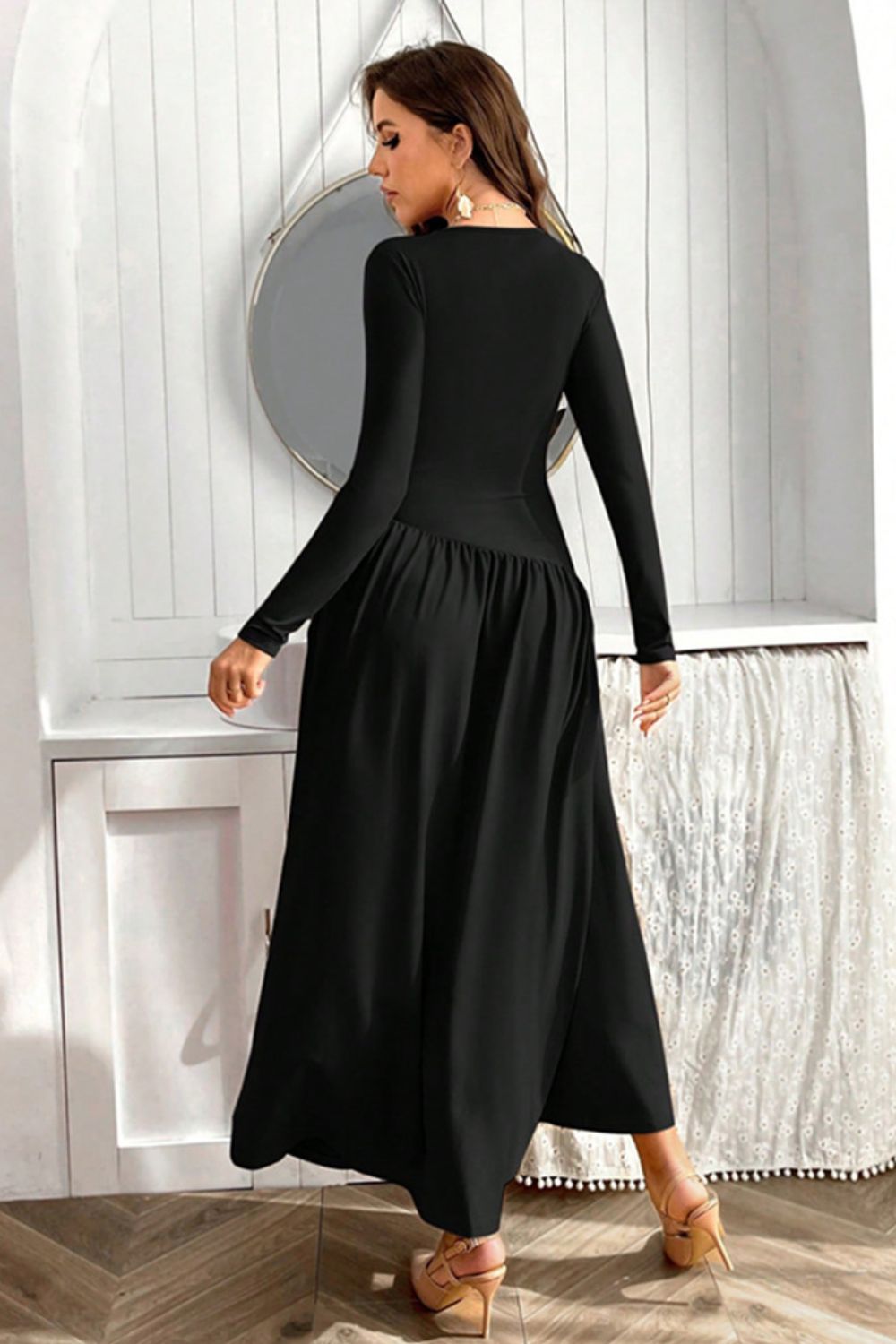 Ruched Round Neck Long Sleeve Dress Chic & Figure-Flattering Dress For Women Luxury Black Dress