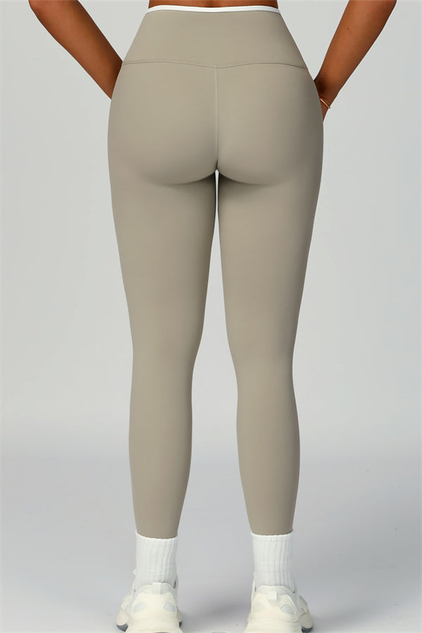The Quest Sports Bra Leggings 2-Piece Set