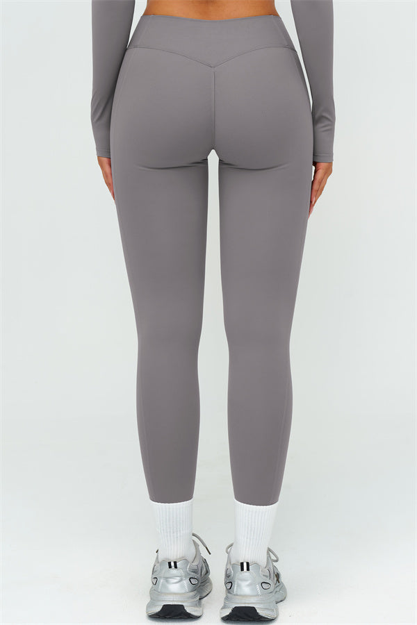 The Lushness V-Back Sports Bra Leggings 2-Piece Set