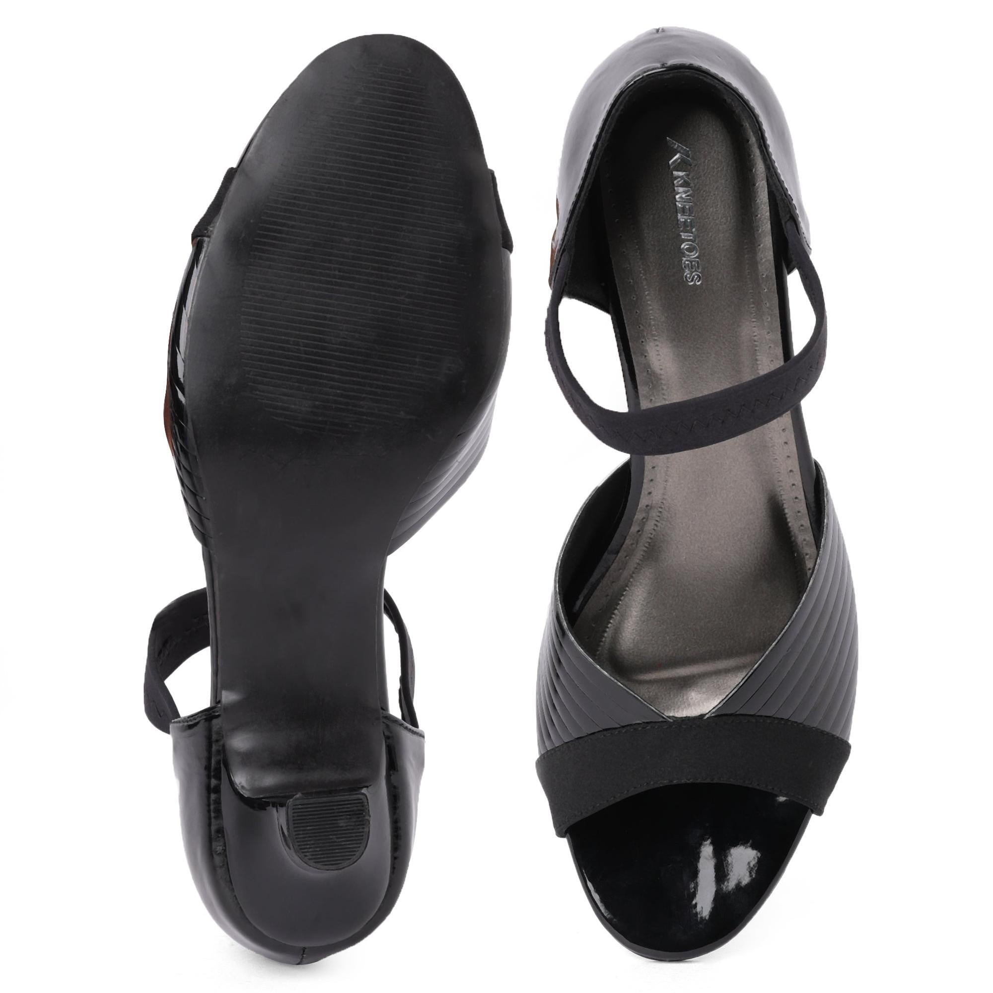 Endura - Black Kitten Heels