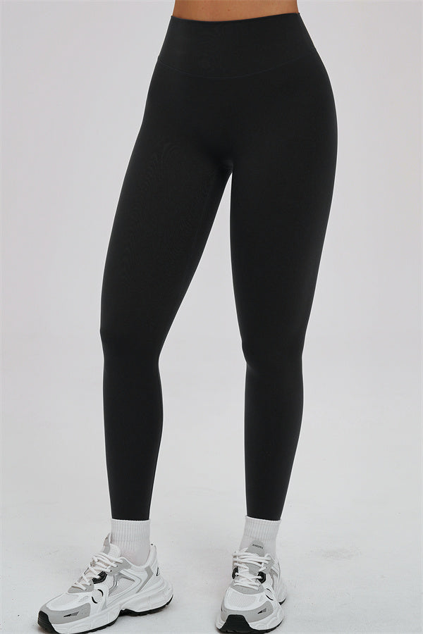 The Svelte Tank Top Leggings 2-Piece Set