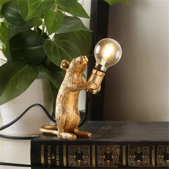 Postmodern Resin Animal Rat Mouse Table Lamp Small Mini Mouse Cute LED Night Lights Home Décor Desk Lights Bedside Lamp Decorative Table Lamp Cute Study Lamps for Bedroom Décor (