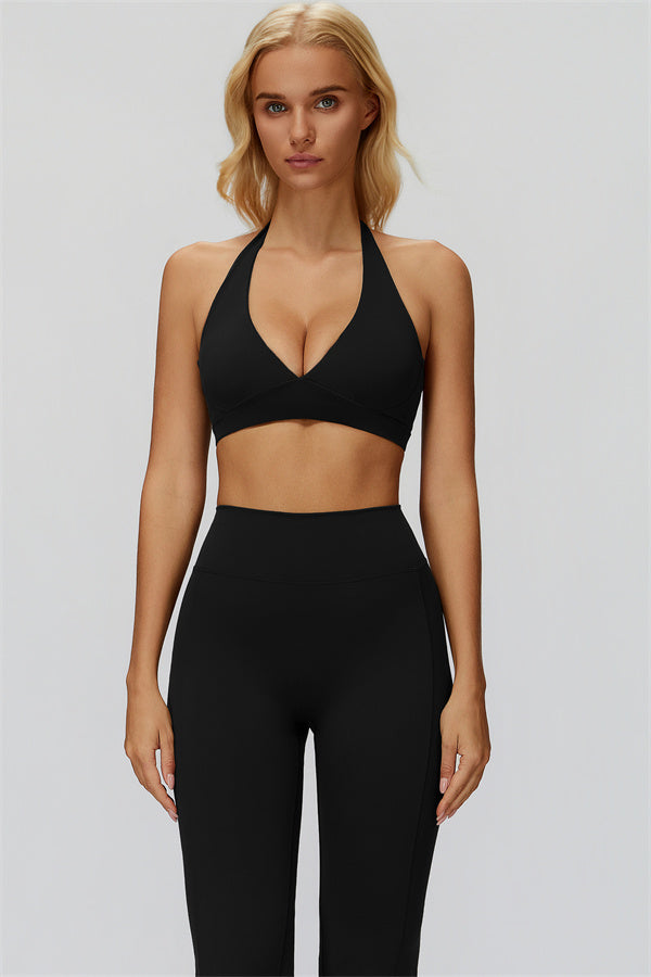 The Fyra Sports Bra Flared Leggings 2-Piece Set