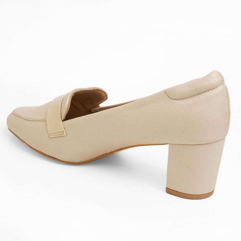 Virelia- Beige Pumps