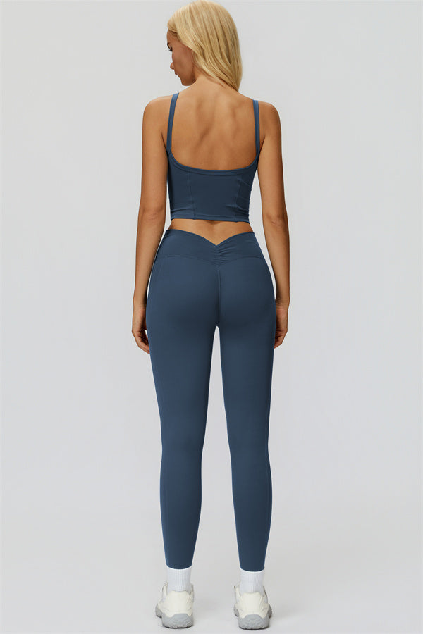 The Fyra Crop Tank Leggings 2-Piece Set