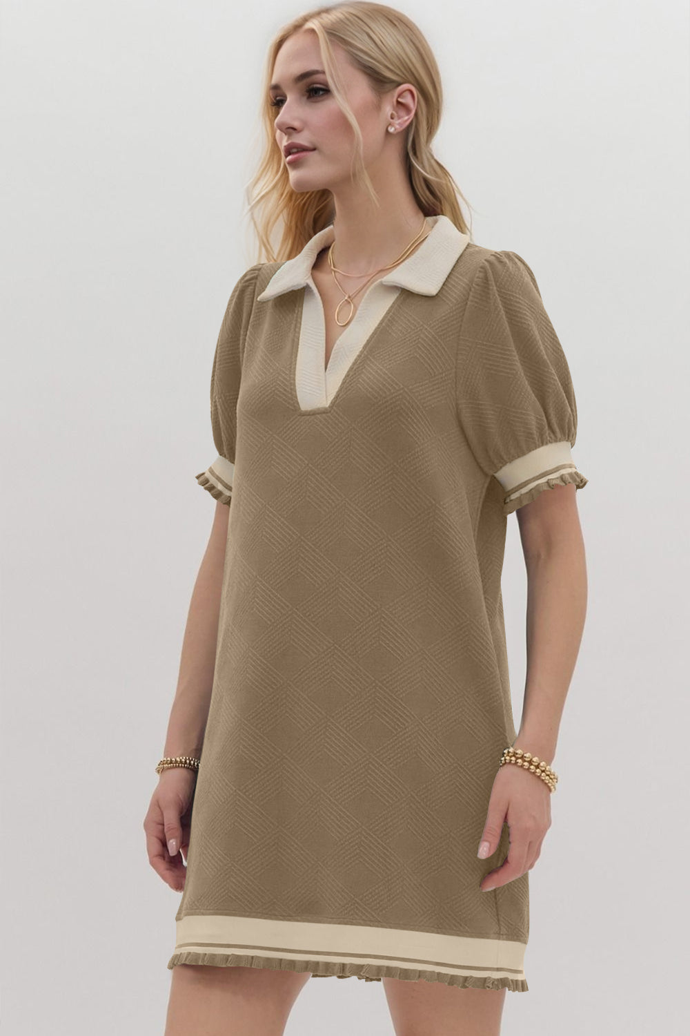 Trendy Contrast Short Sleeve Mini Dress Soft & Comfortable Casual Dress for Women