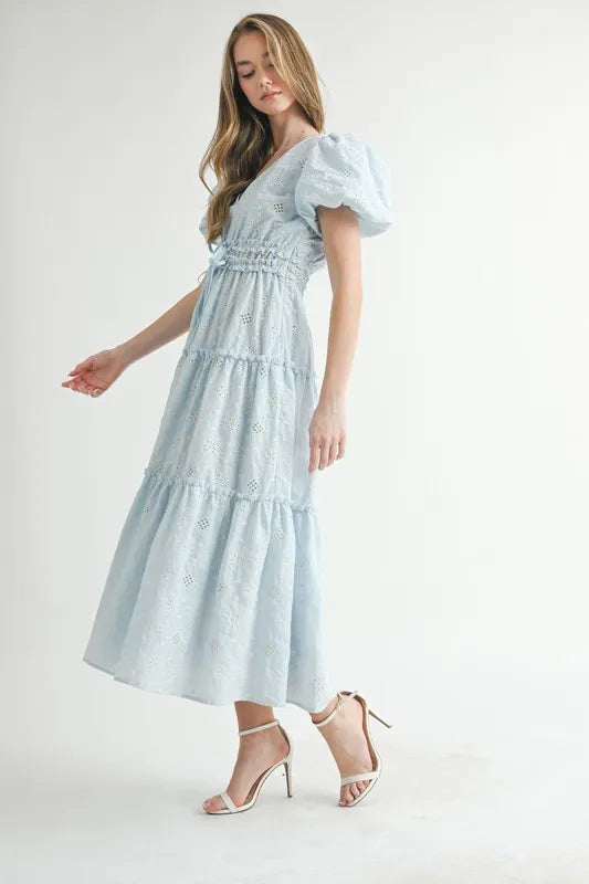 Eyelet Lace Puff Sleeve V Neck Midi Dress For Women – Elegant Fluttering Eyelet Lace Midi Dress, Puff Sleeve Detail, Timeless V Neck Design, Sophisticated Summer Dress