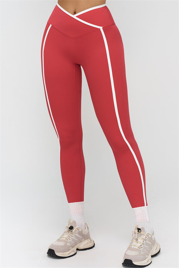 The Crave Contrast Sports Bra Leggings 2-Piece Set