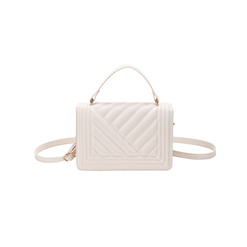 Dazzling Bags For Women Chain Crossbody Bags In Pu Leather Female Fashionable Shoulder Bag Ladies Handbags  Simple Messenger Bag Casual Indentation Western Style Portable Women