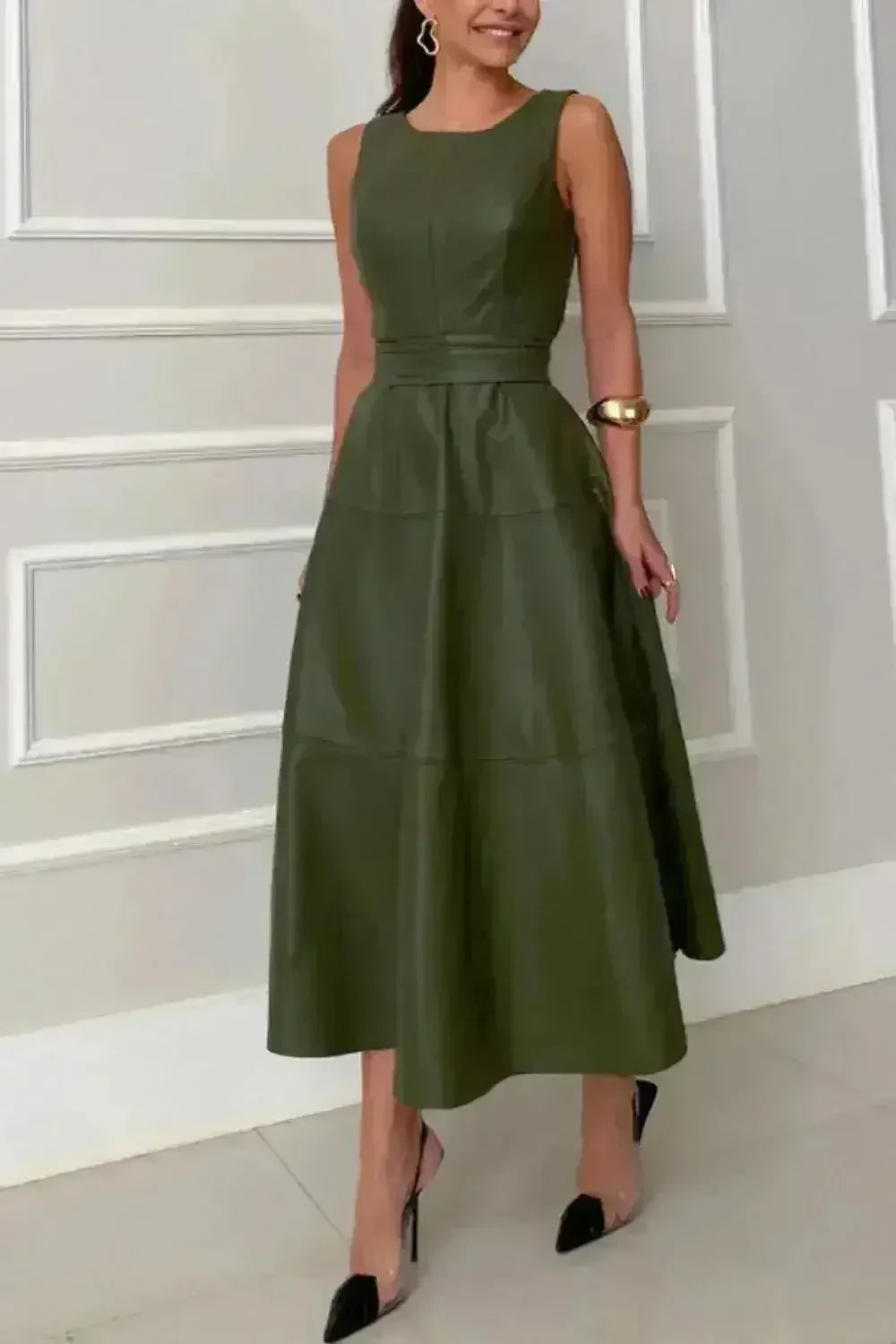 Classic Sleeveless Midi Dress with Tie Waist – Femstylo