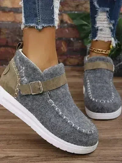 Contrast Round Toe Buckle Sneakers