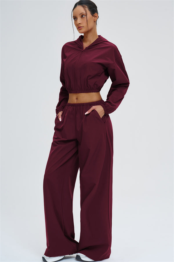 The Svelte UV protection Crop Hoodie Sweatpants 2-Piece Set