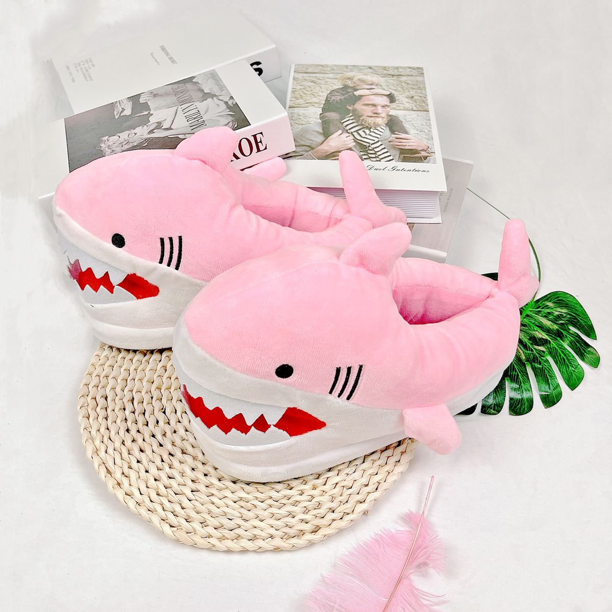 Warm Shark Womens Home Slippers Fashion Plush Winter Funny Elegant Women Slippers Cute Cartoon Shark Indoor Warm Home Cotton Slippers