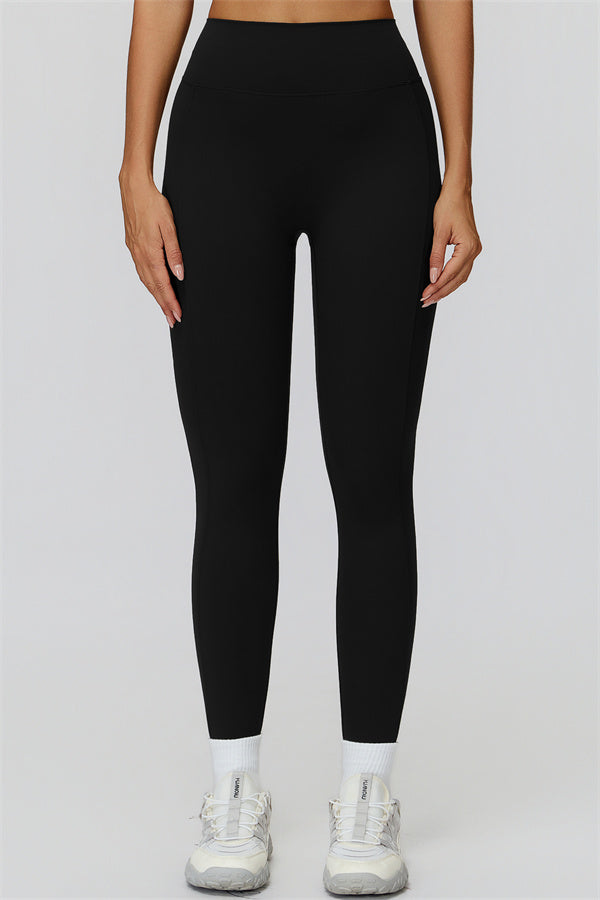 The Fyra Crop Tank Leggings 2-Piece Set