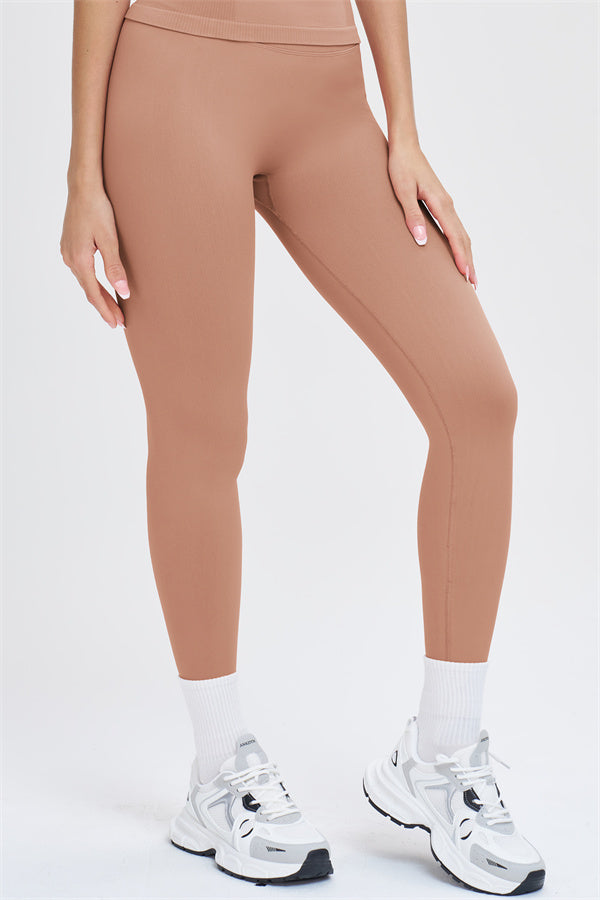 The Whim Sports Bra Leggings 2-Piece Set