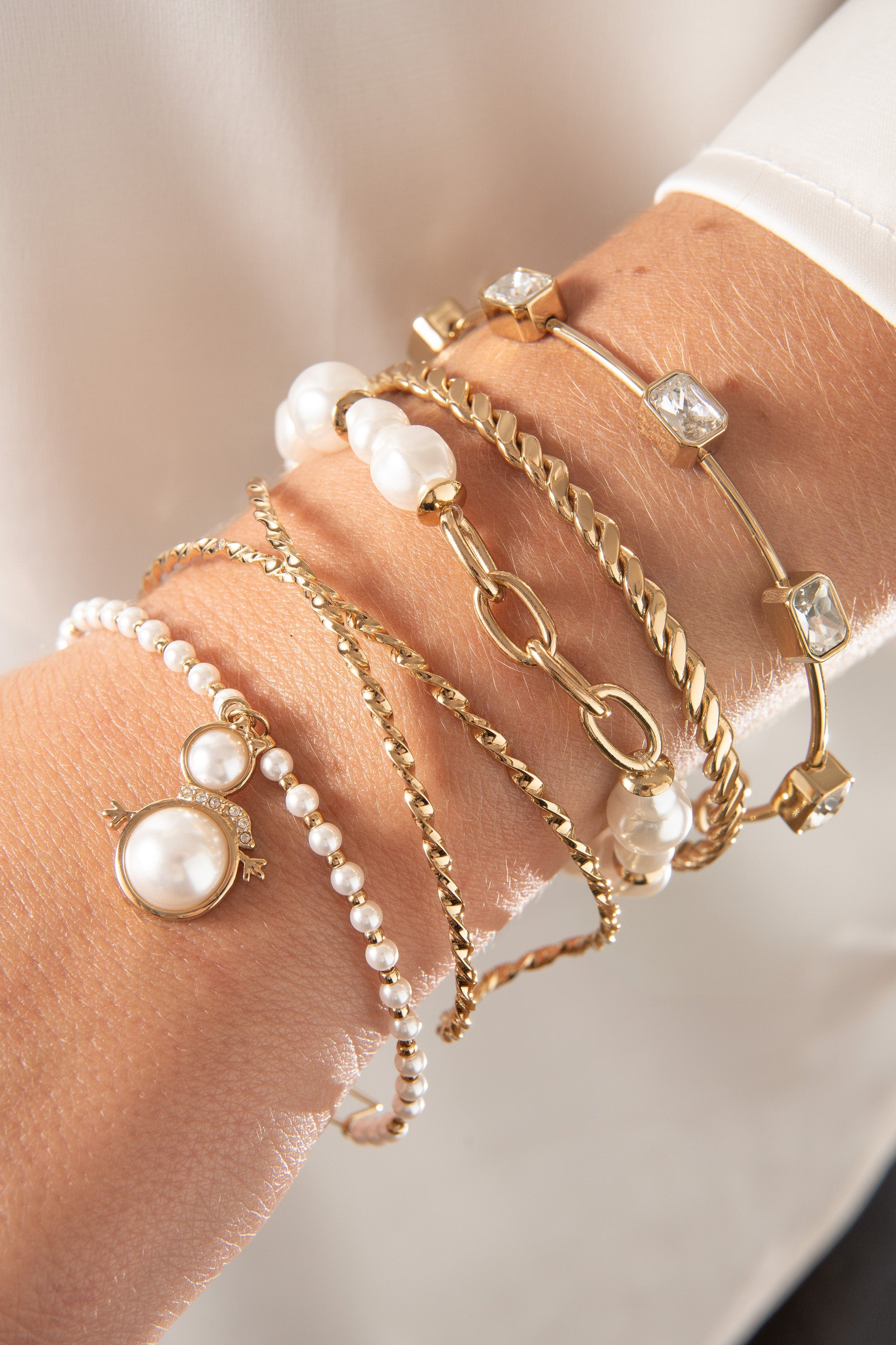 Twisted Crystal Cuff