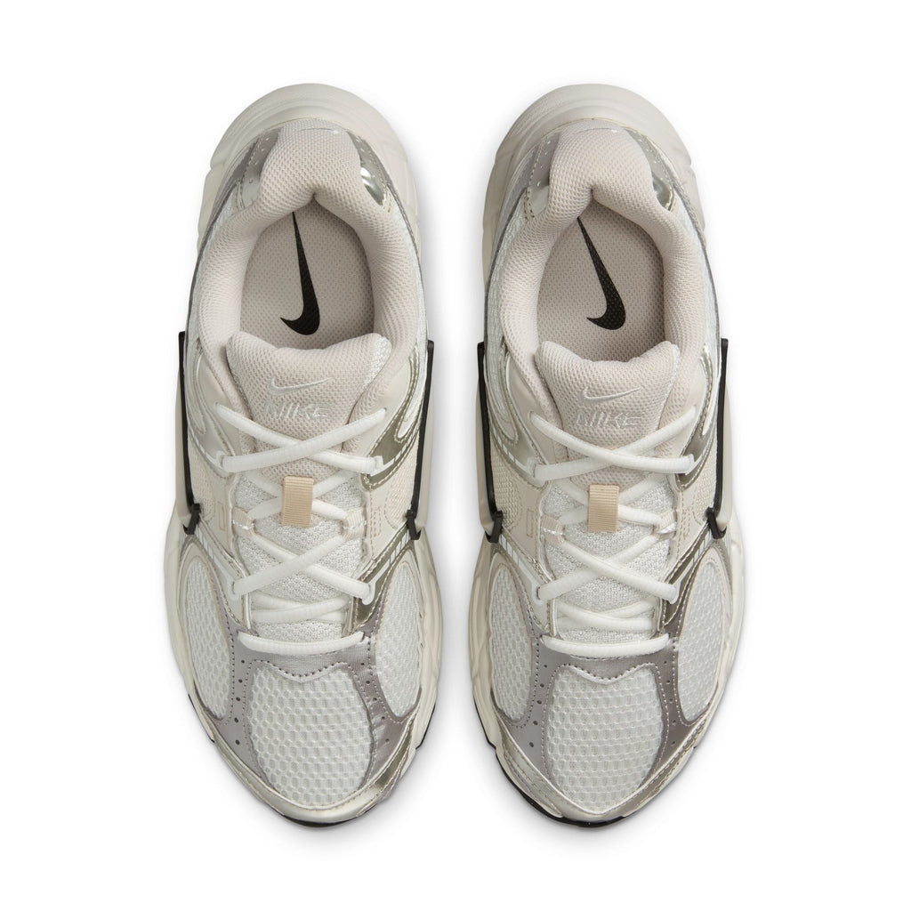 Nike Womens V5 Runner - Summit White