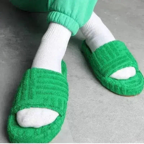 2021 Flat Furry Slippers Thick Sole Open Toe Women Slides