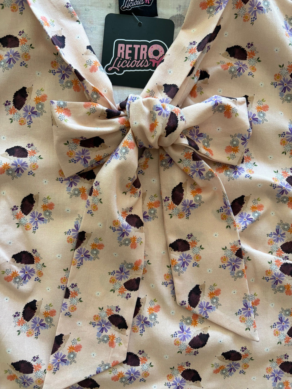 Hedgehog Bow Top