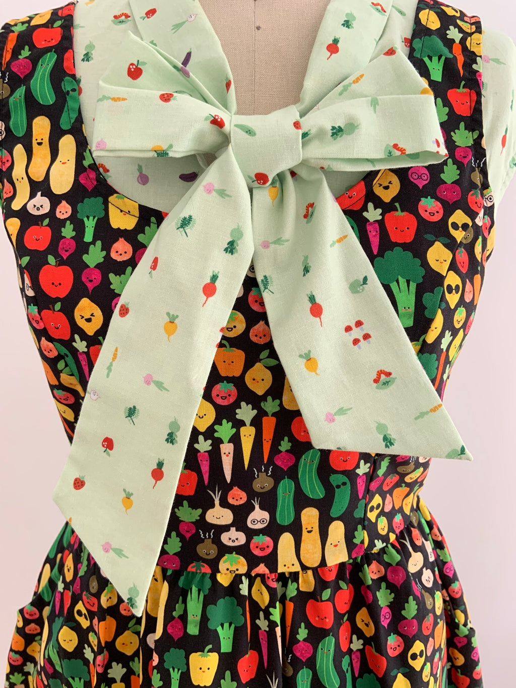 Veggies Bow Top - 2X only, 1 left!
