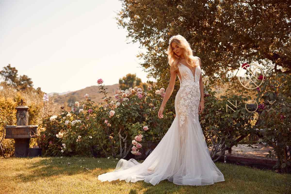 Nox Anabel JE917 V-Neck Mermaid Dress Lace and Tulle Skirt