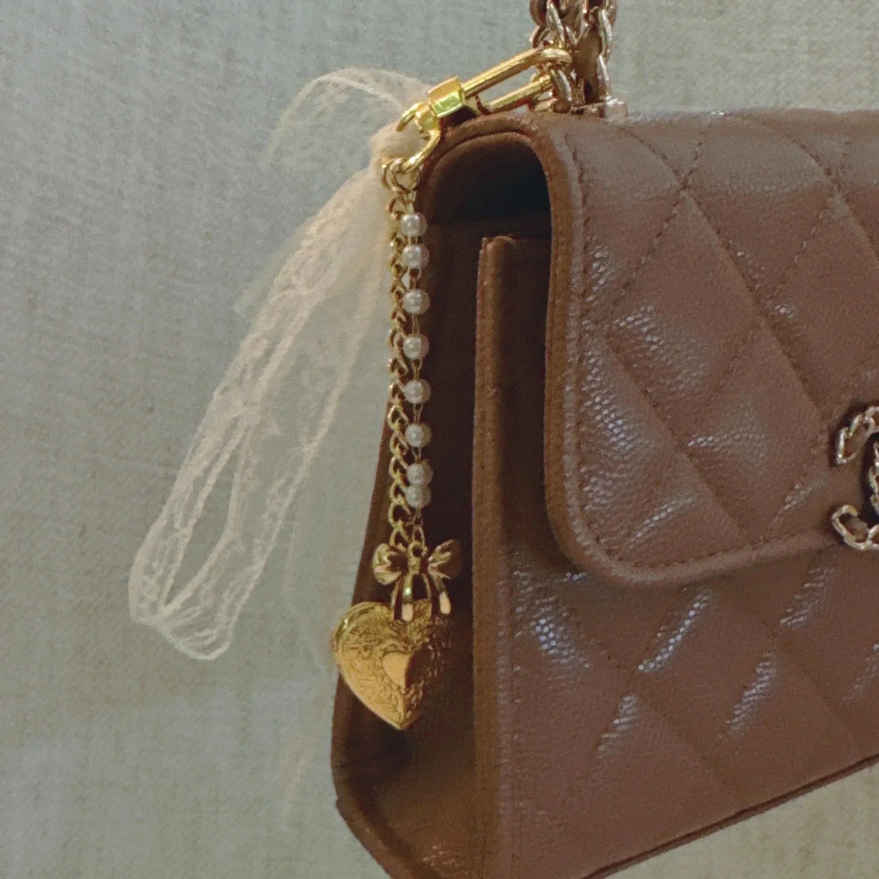 Lace & Love Heart Bag Charm  – White Bow with Gold Heart | Romantic