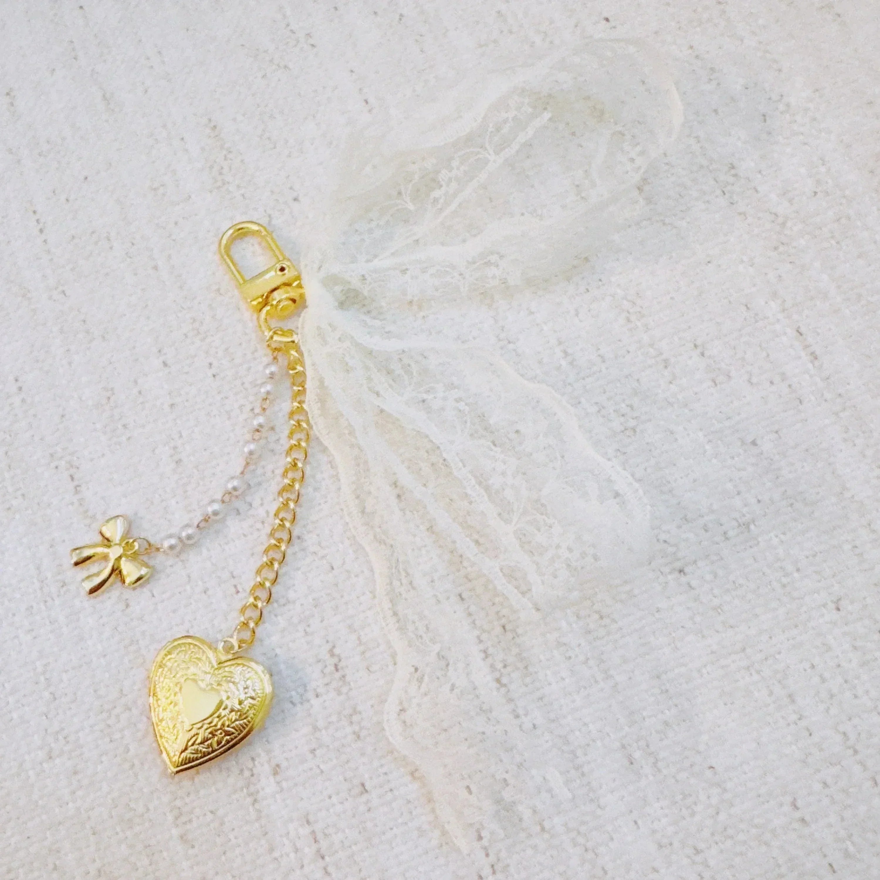 Lace & Love Heart Bag Charm  – White Bow with Gold Heart | Romantic