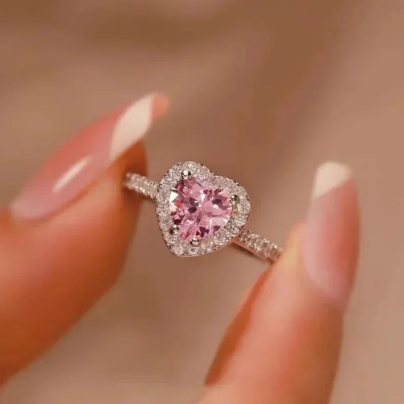2025 New European and American Peach Heart Ring Women's Personalized Love Shaped Zircon Inlaid Diamond Fashion Jewelry Wholesale